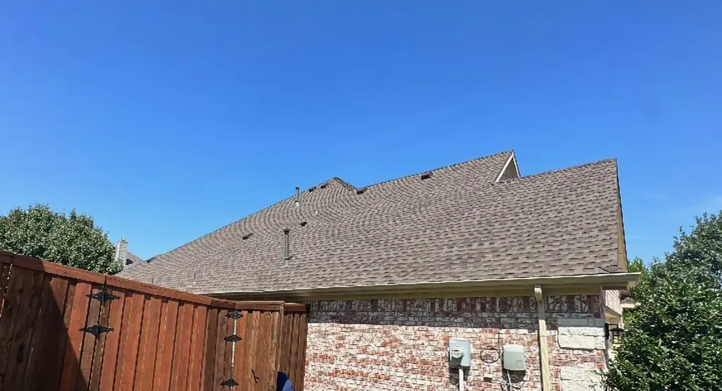Completed roof replacement project in Burnet
